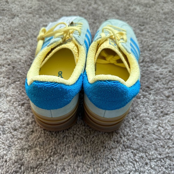 NWT Adidas Gazelle Bold Almost Blue/Bright Blue/Almost Yellow Size W7 - Picture 11 of 15